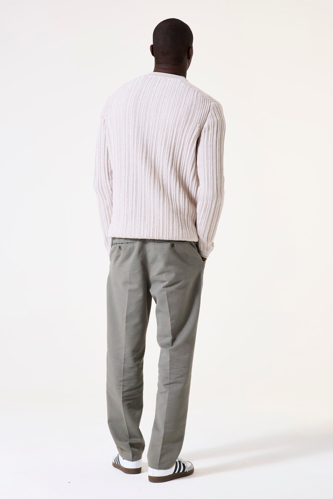 Garcia Jeans Pantalon Chino Elastico Con Pinzas Vetiver