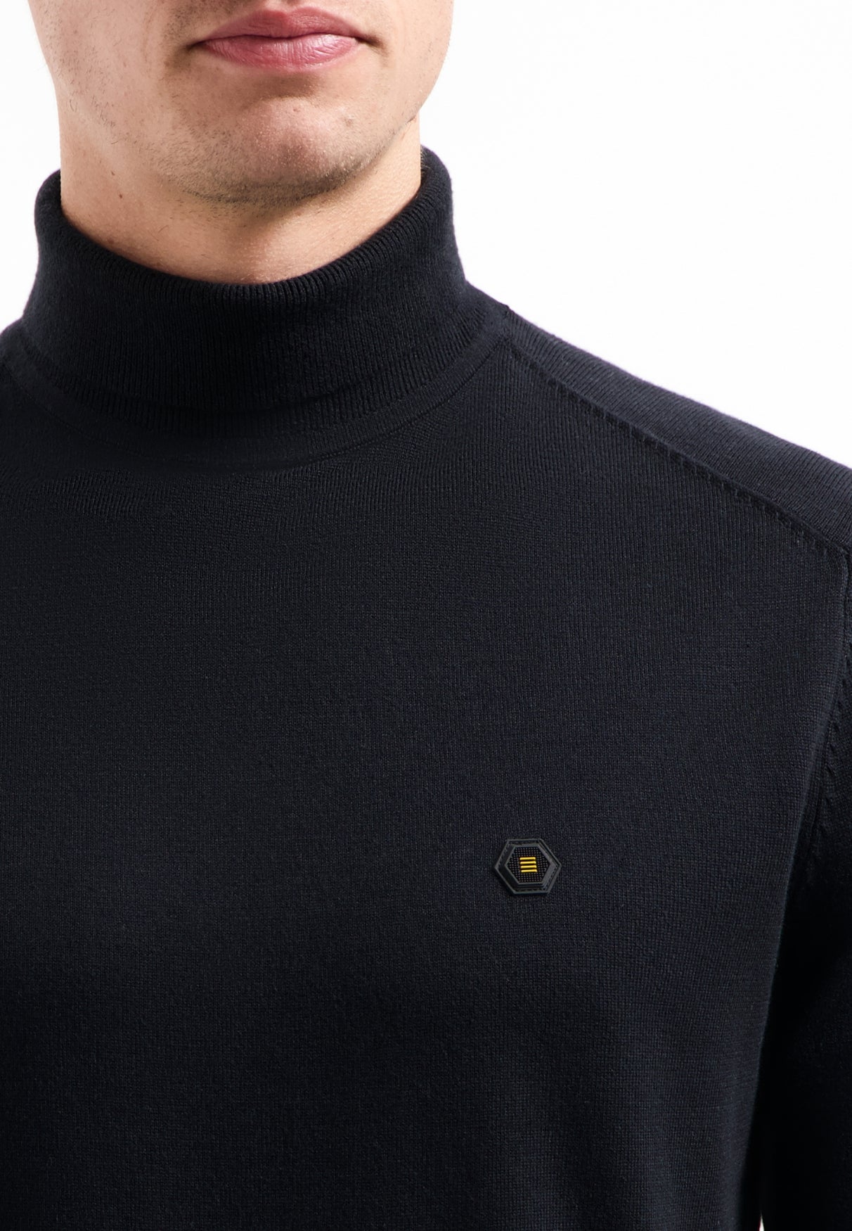 NXS Pullover de Cuello Cisne No Excess Black