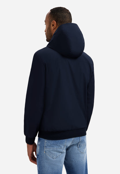 NXS Chaqueta Ligera con Capucha No Excess