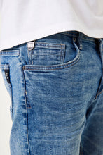 Carregar imagem no visualizador da galeria, Bermuda Garcia Jeans Russo Medium Used
