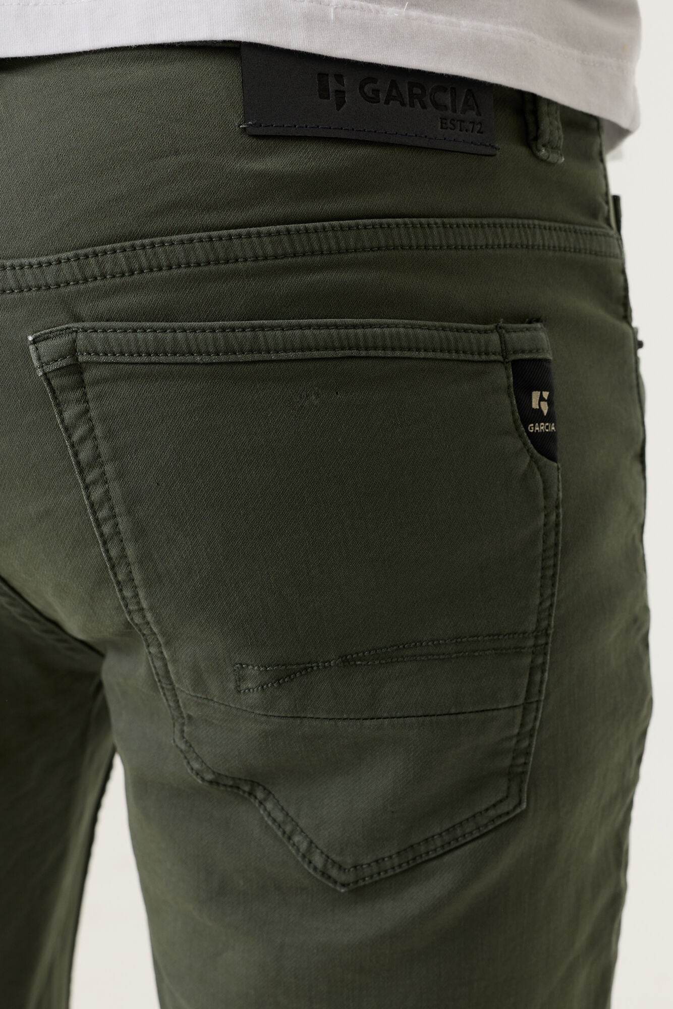Garcia Jeans Bermuda Regular Elastica Russo Sage Green