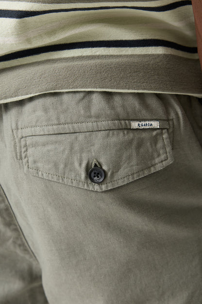 Garcia Jeans Pantalon de Lino Regular Shadow Sage