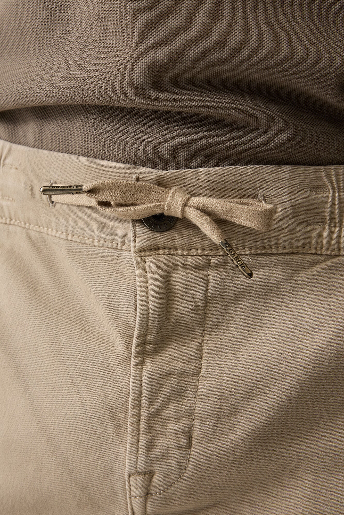 Garcia Jeans Bermuda Cargo Elastica Sand